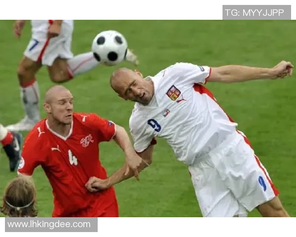 全球足球巨星竞猜活动开启你能猜中多少位明星球员的真实身份