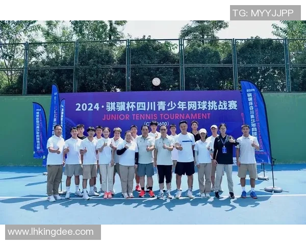 成都网球队以96分领跑大满贯积分榜展现强劲实力