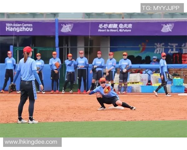 杭州羽毛球队整体压制革新之路探索与实践分析