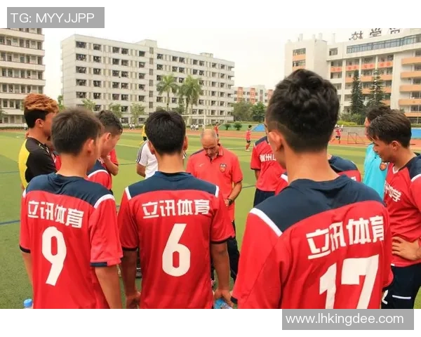 重庆足球队力压群雄荣登足球力量排行榜首位