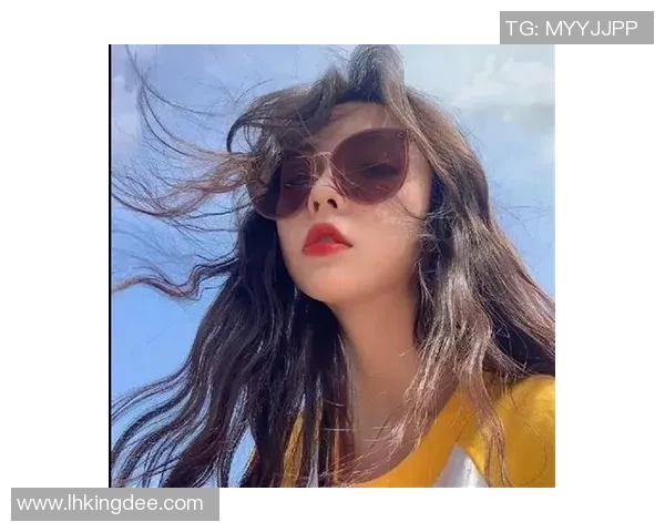 小众复古风格足球明星头像推荐展现独特个性与怀旧魅力 小众复古风格足球明星头像推荐展现独特个性与怀旧魅力