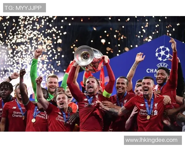 帅哥与足球明星的浪漫爱情故事在绿茵场上绽放的奇迹与激情